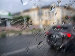 Предштормовое предупреждение опять выдано по Волгоградской области