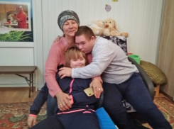 Жительница Камышина в одиночку воспитывает «солнечных» детей, - «Волгоградская правда»