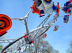 В Камышине в городском парке запустили аттракционы