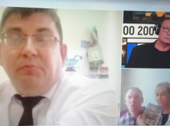 В Камышине мама погибшего героя через ОНФ  «вызывает» главу города Станислава Зинченко на встречу по обустройству воинского участка (ВИДЕО)