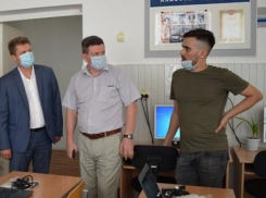 На сайте администрации Камышина рассказали, сколько получают  городские чиновники средней руки