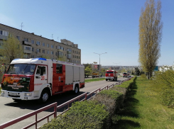 Камышан перепугала колонна пожарных машин, с сиренами пронесшаяся по центральным улицам города