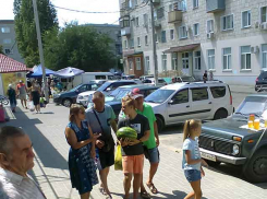 По числу ежесуточно зараженных коронавирусом Волгоградская область никак не «оторвется» от сотни, от новых смертей - тоже