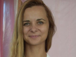 Воспитанницы группы эстетической гимнастики искренне поздравляют талантливого камышинского тренера Ольгу Сулимову с днем рождения