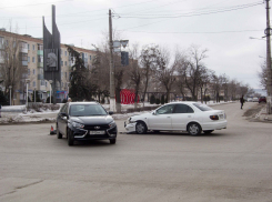 В Камышине вновь случилось ДТП на «мистическом» перекрестке Ленина - Терешковой