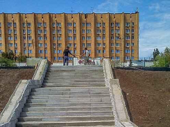 Полиция ищет участников массовой драки в ночном клубе гостиницы «Опава» в Камышине (ВИДЕО)