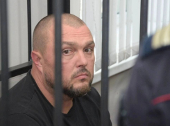 Эхо выстрелов у суда: почему процесс по делу об убийстве камышинского судьи закрытый