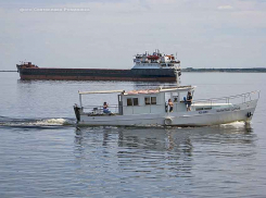 В Камышине на Волге сорвавшейся каменной глыбой убило пенсионера-рыбака