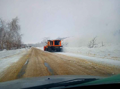 На трассе от Камышина до Волгограда и Саратова идет снег, но она пока открыта