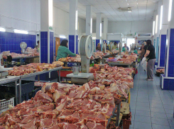 Цены на мясо и рыбу подскочили для камышан