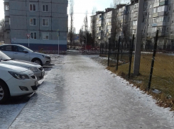 Камышан шокирует непосыпанный, покрывшийся сплошным гололедом город