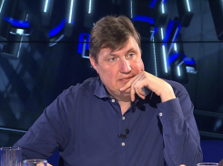 «Чиновники обогащаются за счёт бюджета»: депутат волгоградской облдумы, журналист  Александр Осипов раскритиковал послание Владимира Путина 