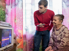 В Камышинском технологическом институте формируется волонтерский отряд для помощи пенсионерам в подключении цифрового телевидения