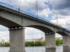 Камышанам пообещали «дотянуть» берегоукрепление до моста