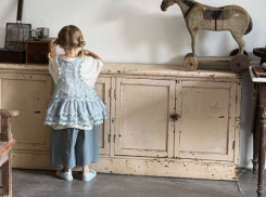 Четырехлетняя внучка экс-мэра Камышина Александра Чунакова внезапно стала моделью в Китае, - «Блокнот Волгограда»