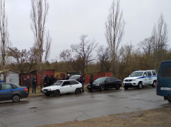 Полиция провела в пятом микрорайоне Камышина оперативные мероприятия, связанные с подозрением на перевозку запрещенного груза