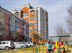 В квартире в 5 микрорайоне Камышина обнаружен мертвый горожанин с повреждением на голове