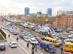 Владелец личной иномарки решил «воспитать» коллегу из маршрутки... черепно-мозговой травмой