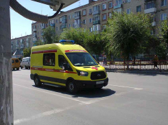 На трассе сбили пенсионерку, которую срочно доставили в центральную городскую больницу Камышина