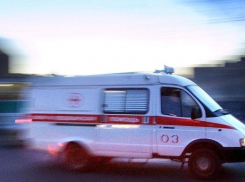 На трассе между Камышином и Волгоградом иномарка влетела в автобус, двое в больнице