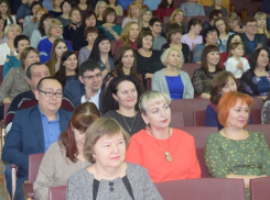 Администрация Камышина озвучила средние зарплаты бюджетников в 2021 году и процент их повышения в 2022-м