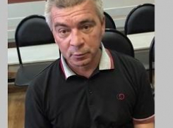 Во время судебного заседания подсудимый выпрыгнул в окно из зала суда