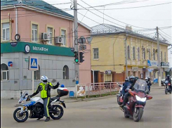«Мотоциклист должен быть заметным и знать: автомобилист может быть не готов к его появлению», - в Камышине прошел выезд байкеров (ВИДЕО)