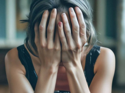 Как глава Камышина Станислав Зинченко «прославился» на всю Россию со своей поздравительной открыткой матери погибшего в СВО солдата 