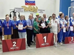 Камышинские спортсмены-пенсионеры «порвали» всех на соревнованиях в Волгограде!