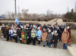 В Камышине состоялся митинг, посвященный Дню Неизвестного солдата