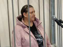 Закапывала тела пенсионеров во дворе и тратила их деньги: «опекуншу» осудили за жуткую схему  в Волгоградской области