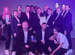 «Just Dance» из Камышинского технологического института «зажег» в городском танцевальном конкурсе