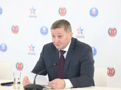 Андрей Бочаров: волгоградским участникам СВО увеличена единовременная выплата до 1,7 млн рублей