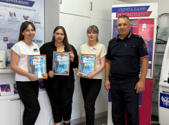 В Камышине полиция вручила благодарственные письма за помощь в предотвращении мошенничества