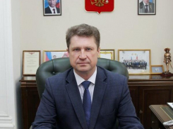 С официального сайта администрации Камышина на две недели исчезла всякая информация о деятельности главы города Станислава Зинченко, кроме его портретов