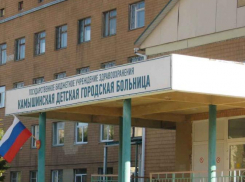 4-летнего малыша-волгоградца, израненного в ДТП под Камышином 27 февраля, спасают хирурги  детской городской больницы Камышина