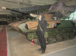 Камышинские десантники-гвардейцы на боевой технике совершили марш в составе колонн в назначенный район полигона для учебного боя