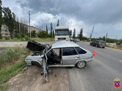 На трассе между Камышином и Волгоградом в один день случились две аварии, в том числе смертельная