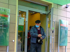 Камышане «застолбили» третье место среди муниципалитетов области по заражениям COVID - прирост 3 ноября 14 пациентов