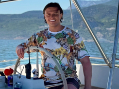 Волгоградский певец Прохор Шаляпин планирует приобрести в Крыму шикарную дачу поддерживающей ВСУ Софии Ротару 