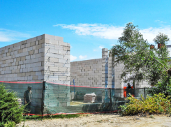 Станислав Зинченко горячо поздравил строителей, которые перестали возводить в Камышине многоэтажные дома