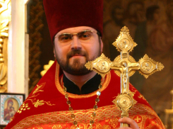 Старший священник Никольского кафедрального собора Камышина Алексий Кузнецов обратился к православным камышанам с Пасхальным посланием