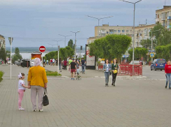 Камышане продолжают откуда-то заражаться коронавирусом - новых пациентов инфекционных госпиталей за сутки еще 8