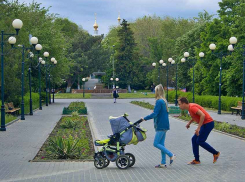 Шоу камышинских двойняшек в центральном городском парке обещает маленькие открытия и сенсации