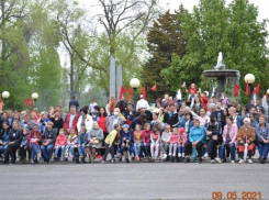 Объявив народные гуляния в парке 9 мая, администрация Камышина «повесила» на туалет большой замок