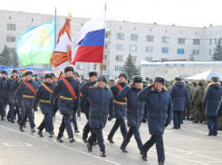 В Камышине в 56-й ОДШБР прошел митинг и марш в честь 23 февраля