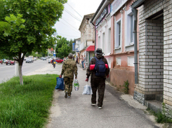 У российских призывников и уволенных с военной службы решили временно изымать загранпаспорта