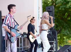 Яркая камышинская шоу-группа сделает ваше торжество незабываемым