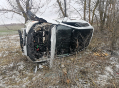 Водитель и пассажирка погибли на месте трагедии, на трассе Камышин - Ольховка