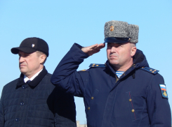 Камышане активно собрались на митинг в честь Дня защитника Отечества в парке Победы